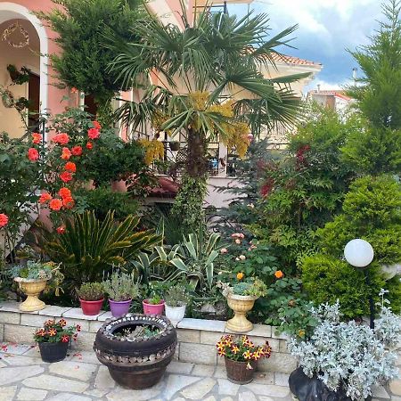 In The Castle Ii- House Apartment Ioannina Exterior foto